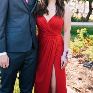 classic red prom dress‼️💃🏻